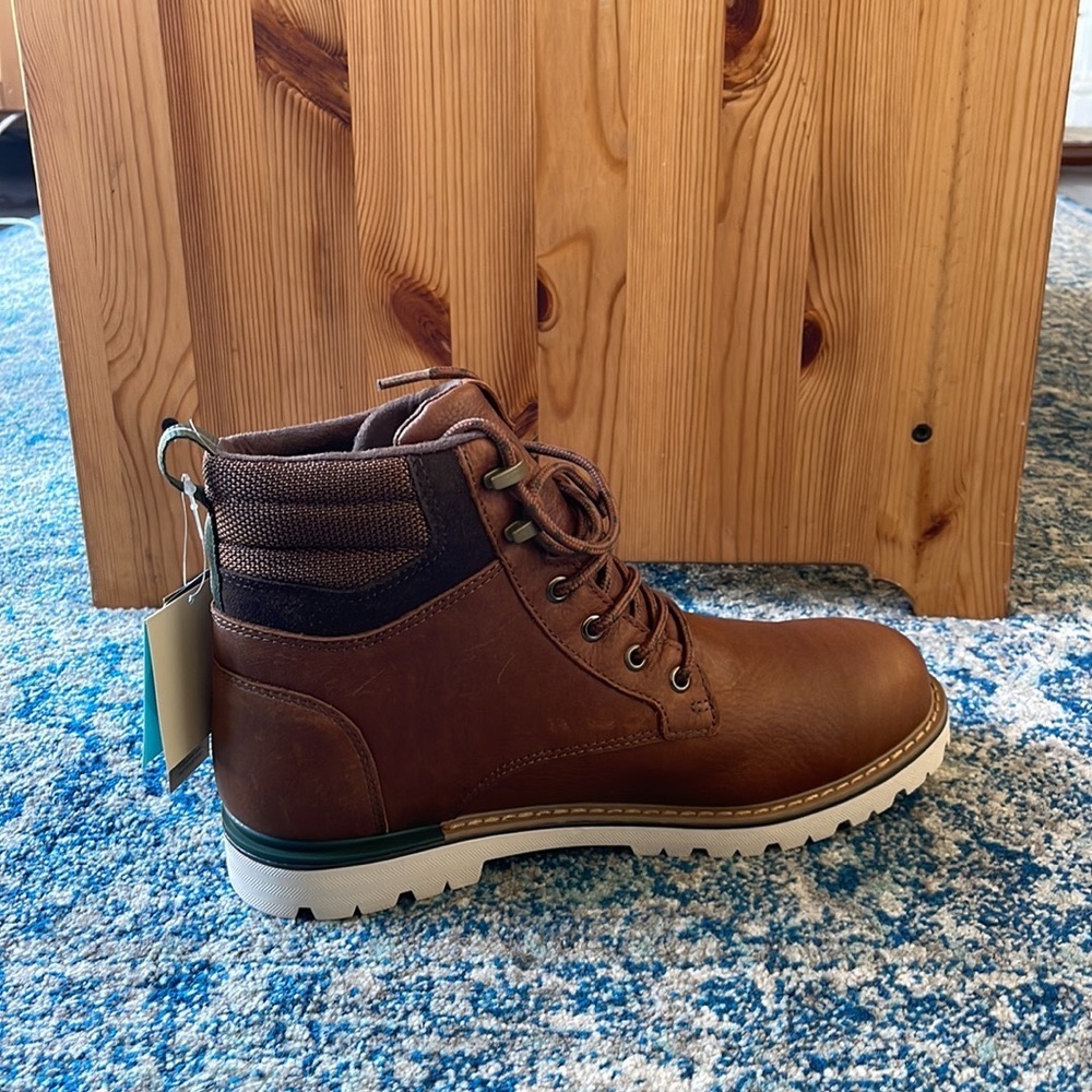 Toms Boots brand new